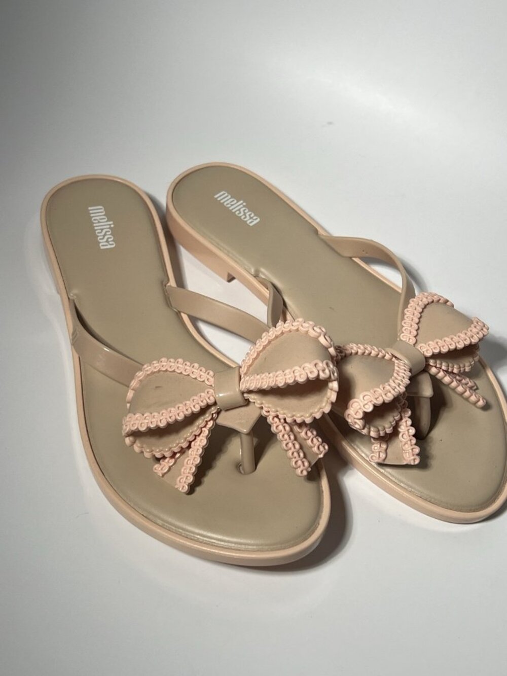 Melissa Women’s Taupe Jelly Bow Flip Flop Sandals Size 8